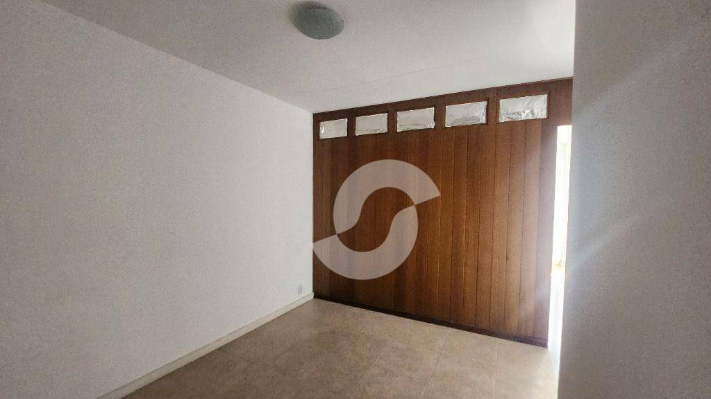  - Apartamento com 2 dormitórios à venda, 64 m² por R$ 270.000,00 - Centro - Niterói/RJ