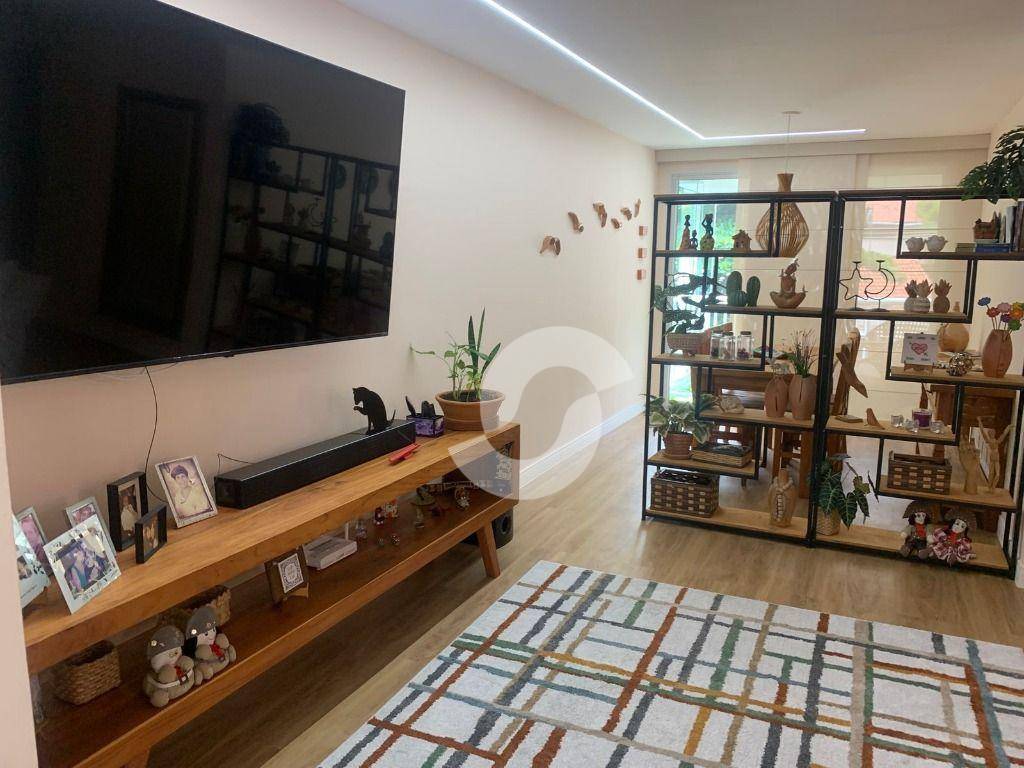  - Belíssimo Apartamento com 3 suítes e 2 vagas de garagem - São Francisco - Niterói/RJ
