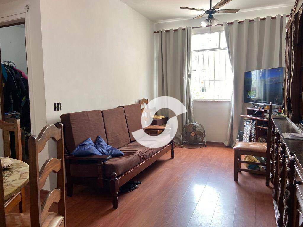  - Apartamento com 2 dormitórios à venda, 65 m² por R$ 700.000,00 - Icaraí - Niterói/RJ
