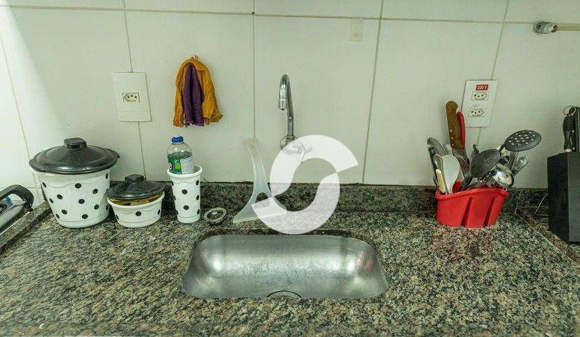  - Apartamento com 3 dormitórios à venda, 70 m² por R$ 590.000,00 - Centro - Niterói/RJ