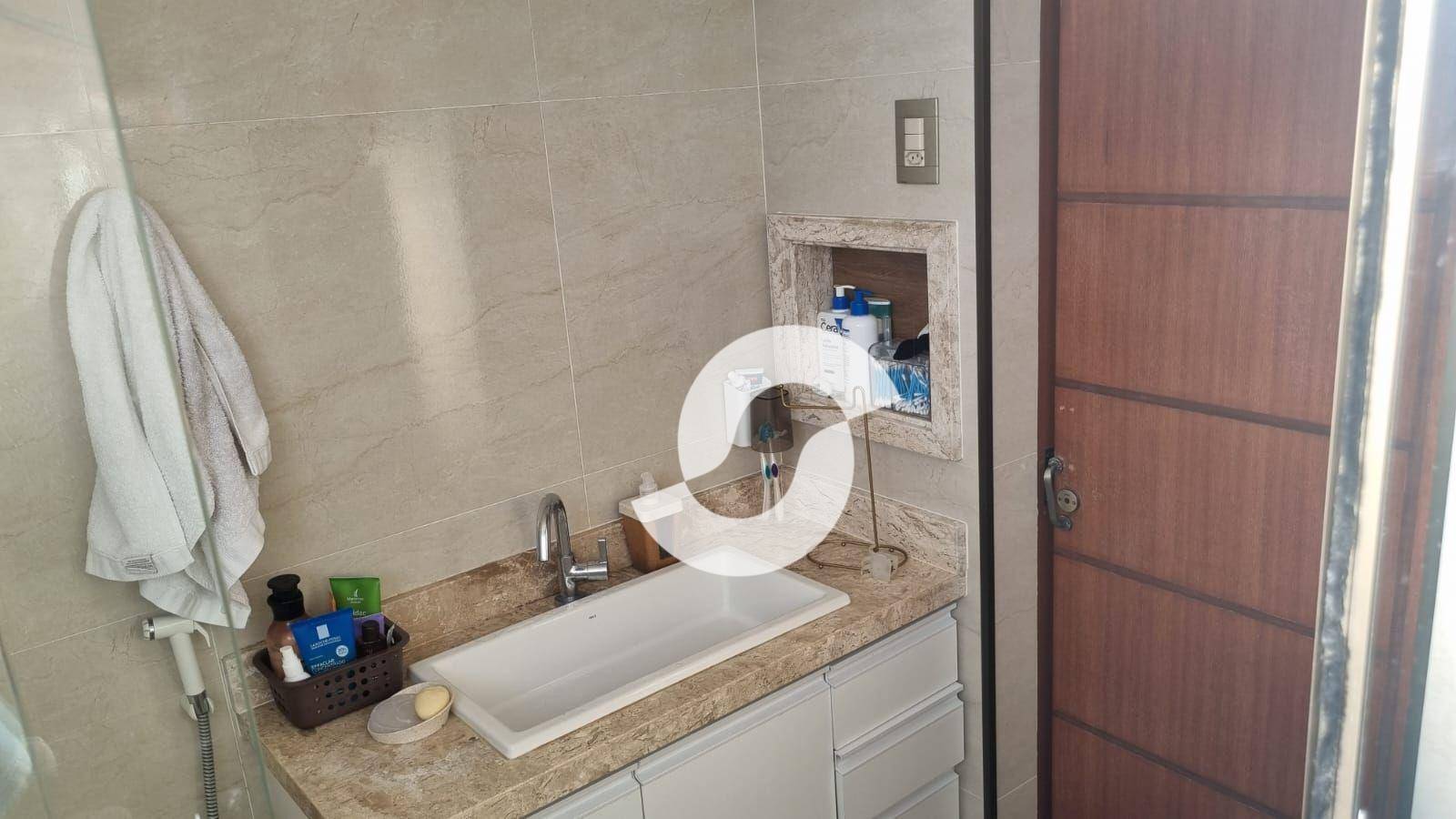 Apartamento à venda com 2 quartos, 75m² - Barreto,Niterói