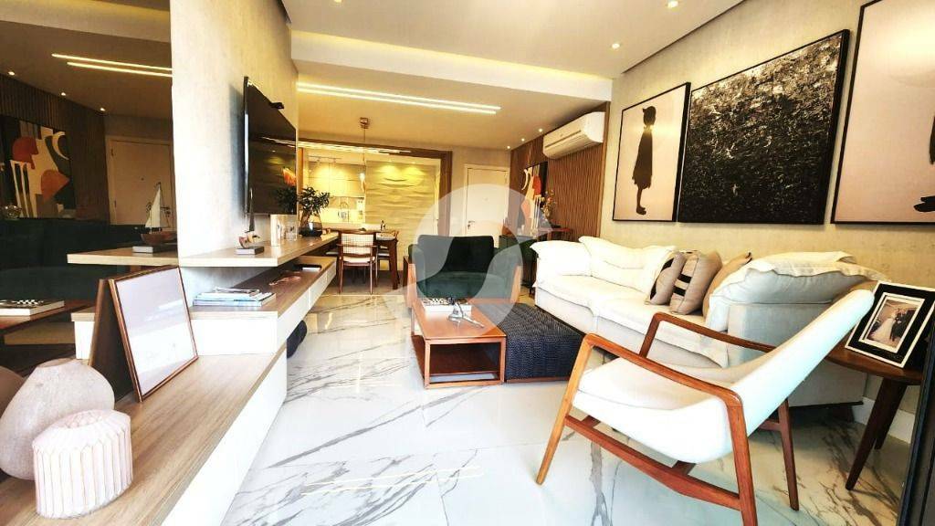  - Apartamento com 3 dormitórios à venda, 126 m² por R$ 1.590.000,00 - Itaipu - Niterói/RJ