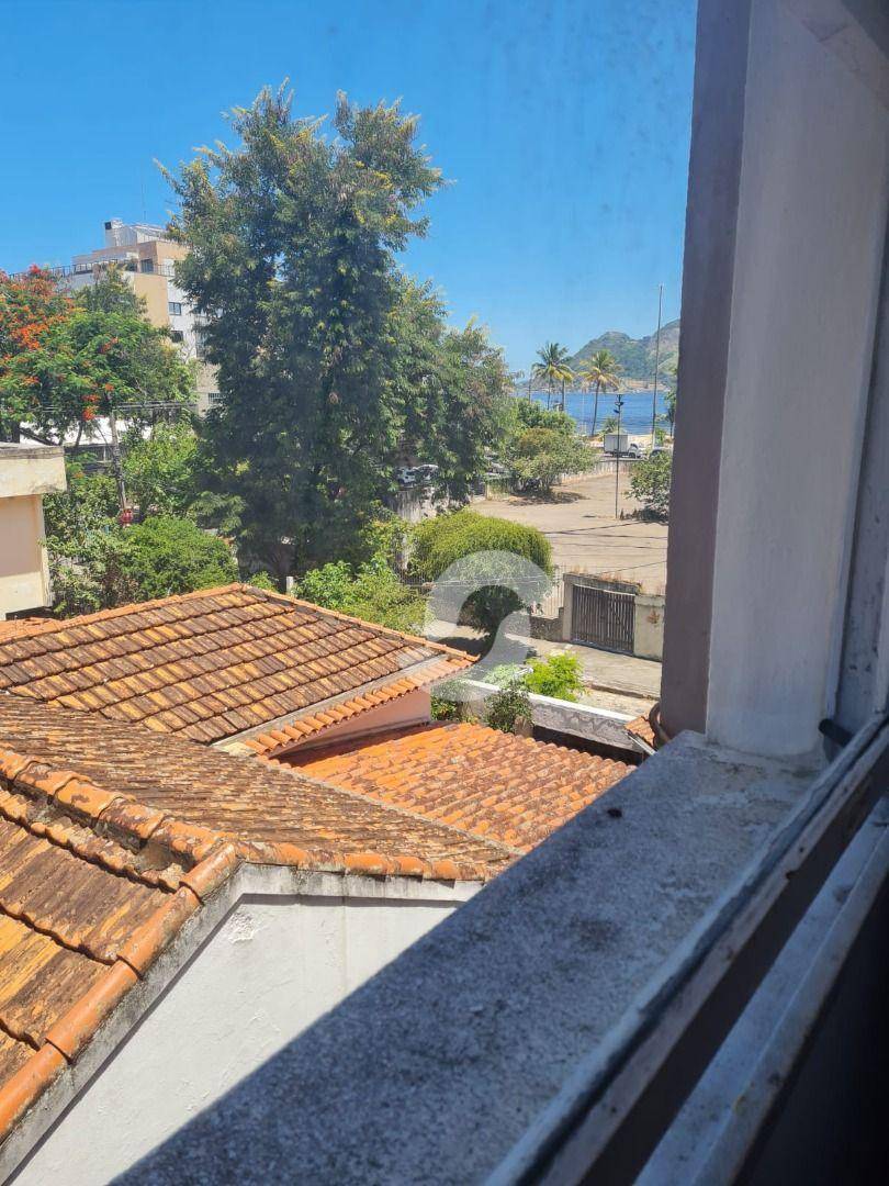  - Apartamento com 2 dormitórios à venda, 70 m² por R$ 430.000,00 - São Francisco - Niterói/RJ