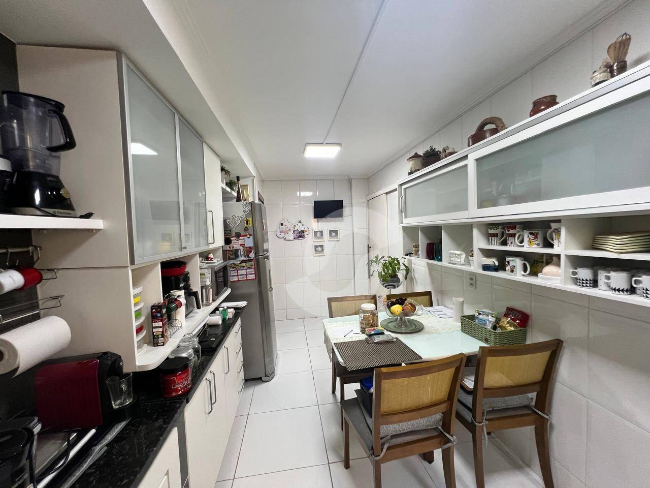 Apartamento à venda com 2 quartos, 74m² - Santa Rosa,Niterói