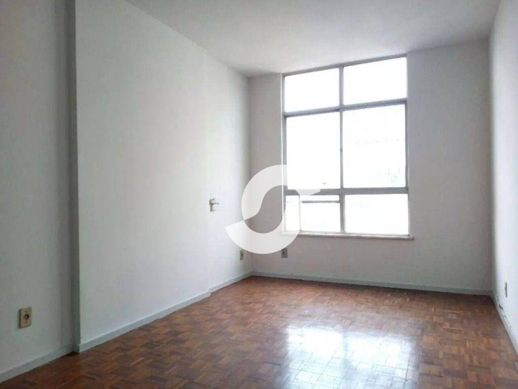  - Apartamento com 3 dormitórios à venda, 110 m² por R$ 800.000,00 - Icaraí - Niterói/RJ