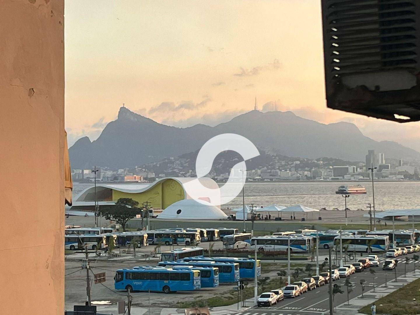 Apartamento à venda com 2 quartos, 103m² - Centro,Niterói