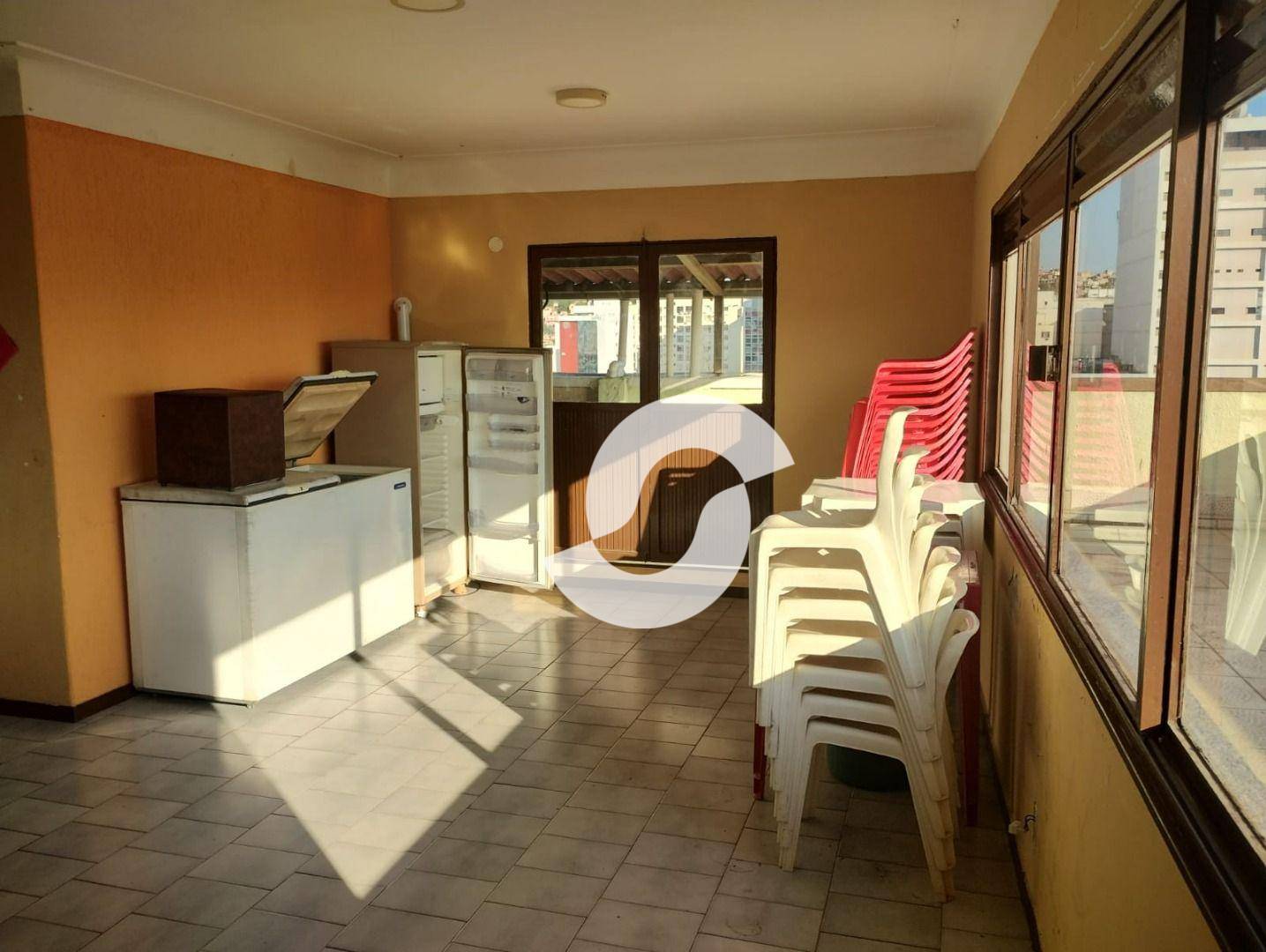  - Apartamento com 2 dormitórios à venda,  por R$ 420.000 - Centro - Niterói/RJ