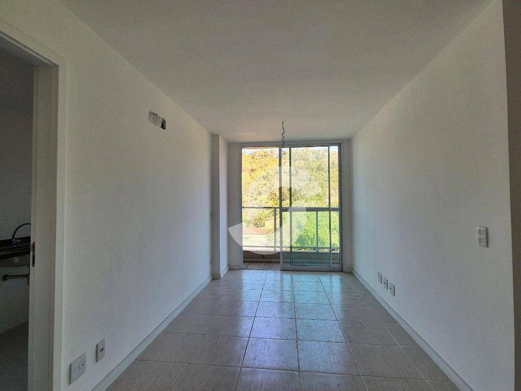 Apartamento à venda com 2 quartos, 58m² - Pendotiba,Niterói