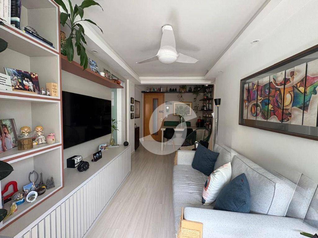 Apartamento à venda com 2 quartos, 60m² - Maria Paula,Niterói