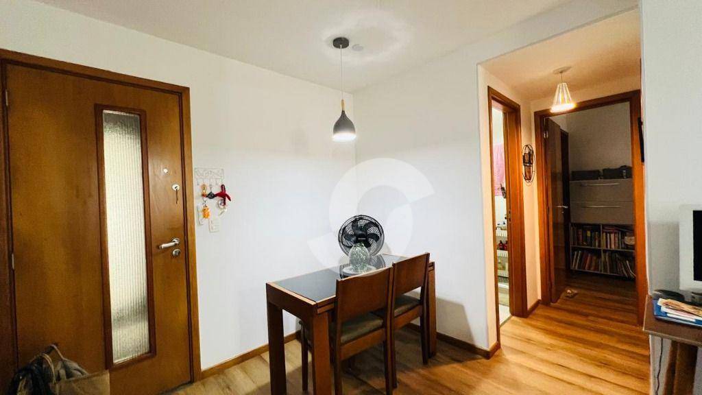 Apartamento à venda com 2 quartos, 56m² - Maria Paula,Niterói
