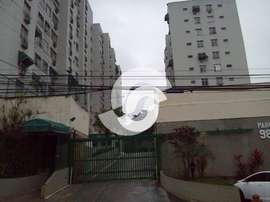  - Apartamento no Fonseca, vazio, com 2 dormitórios à venda, 68 m² por R$ 220.000 - Fonseca - Niterói/RJ