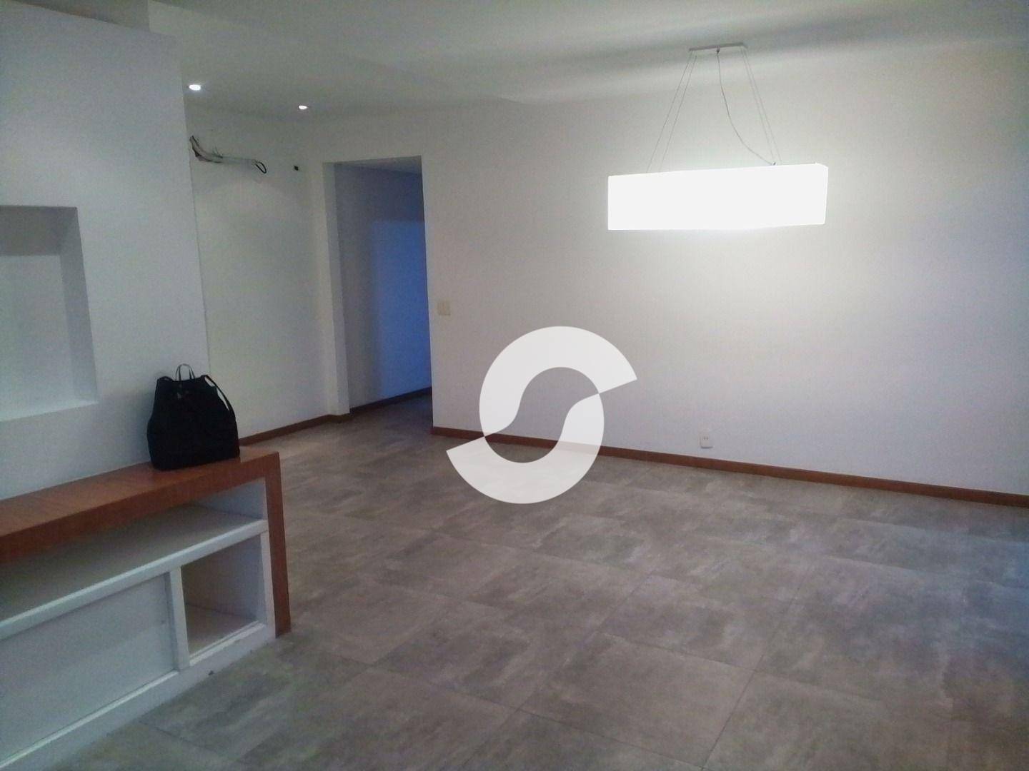  - Apartamento com 3 dormitórios à venda, 206 m² por R$ 1.250.000,00 - Icaraí - Niterói/RJ