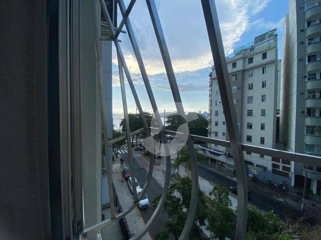  - Apartamento com 3 dormitórios à venda, 140 m² por R$ 1.200.000,00 - Icaraí - Niterói/RJ