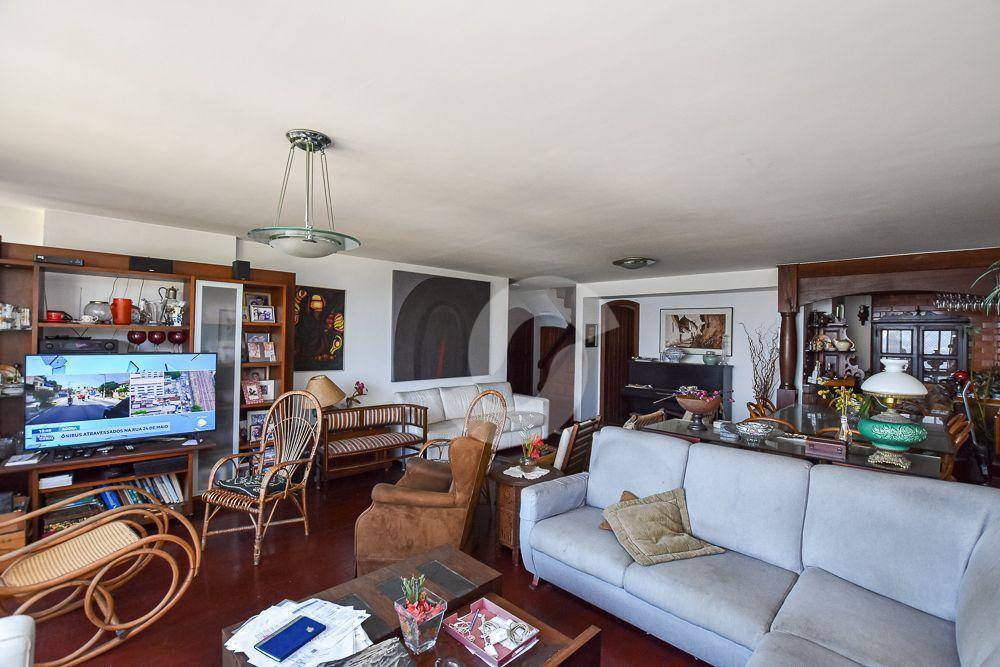  - APARTAMENTO DUPLEX NA PRAIA DE ICARAÍ