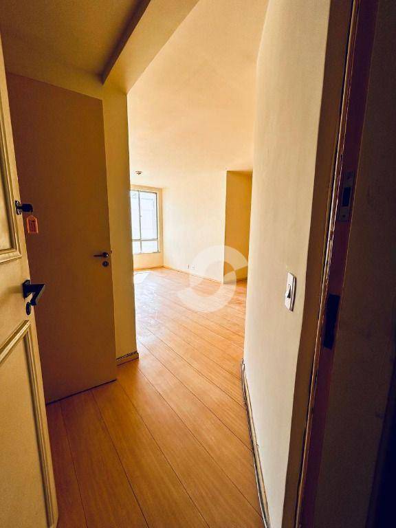  - Apartamento com 2 dormitórios à venda, 68 m² por R$ 550.000,00 - Icaraí - Niterói/RJ