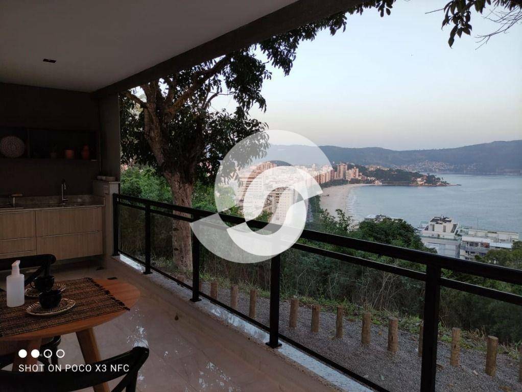  - Condomíno clube pertinho de tudo! Studio com varandão gourmet, sol da manhã, por R$370mil.