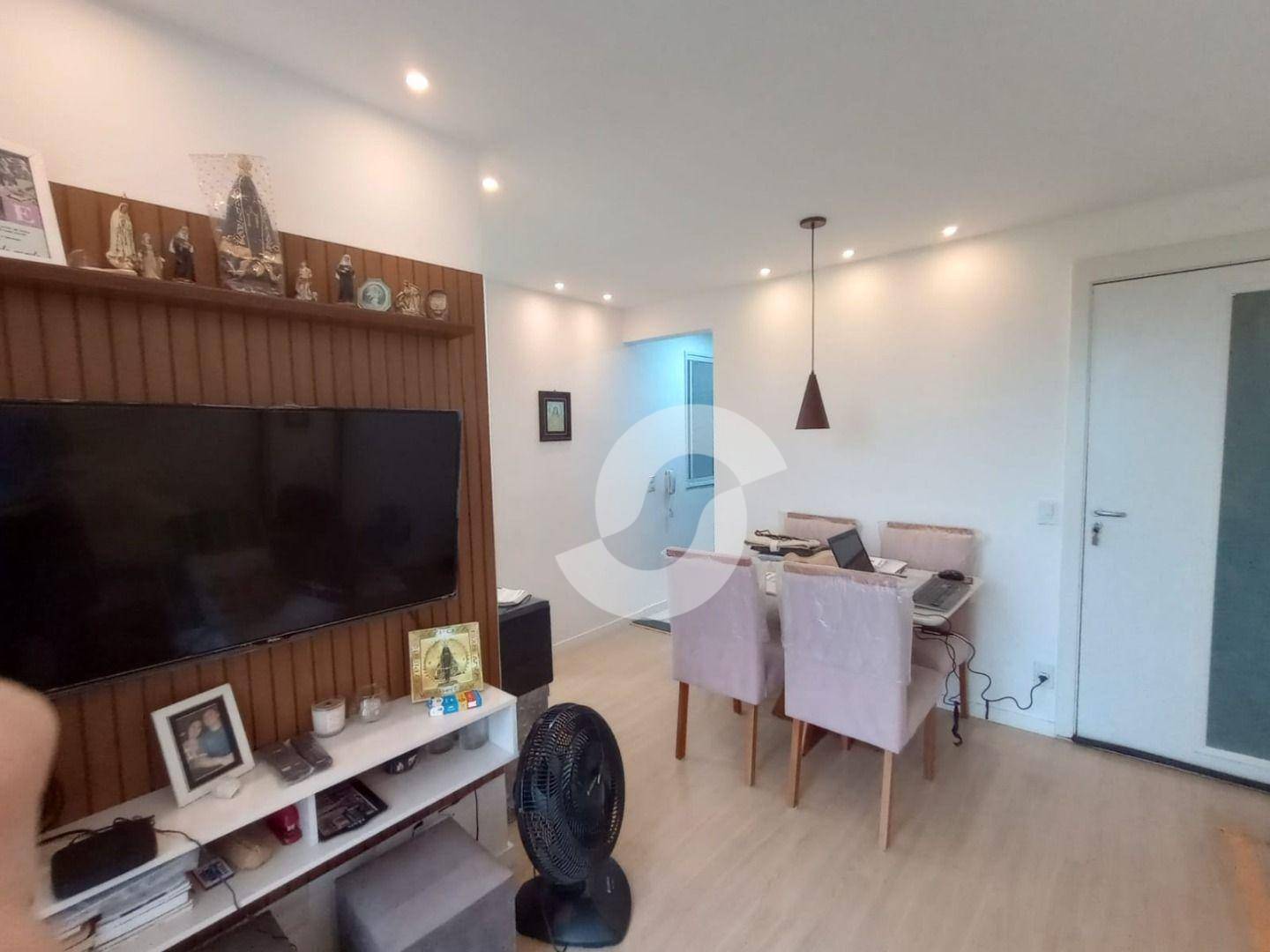  - Apartamento com 2 dormitórios à venda, 45 m² por R$ 400.000,00 - Centro - Niterói/RJ
