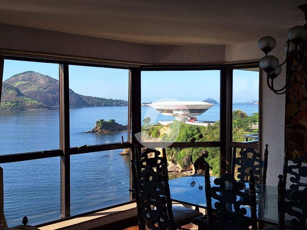 Apartamento à venda com 4 quartos, 480m² - Ingá,Niterói