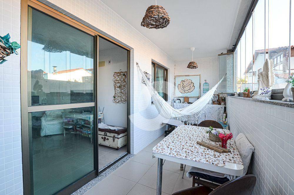 Apartamento à venda com 2 quartos, 70m² - Piratininga,Niterói