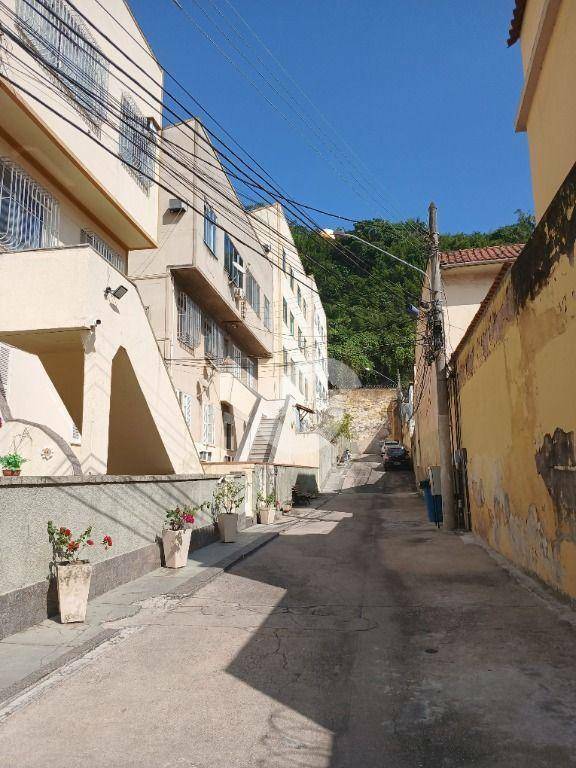  - Apartamento com 2 dormitórios à venda, 70 m² por R$ 341.000,00 - Centro - Niterói/RJ