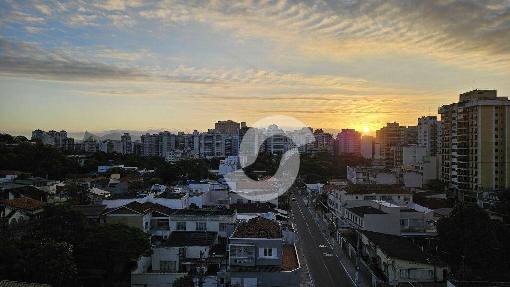 Apartamento à venda com 2 quartos, 80m² - Santa Rosa,Niterói