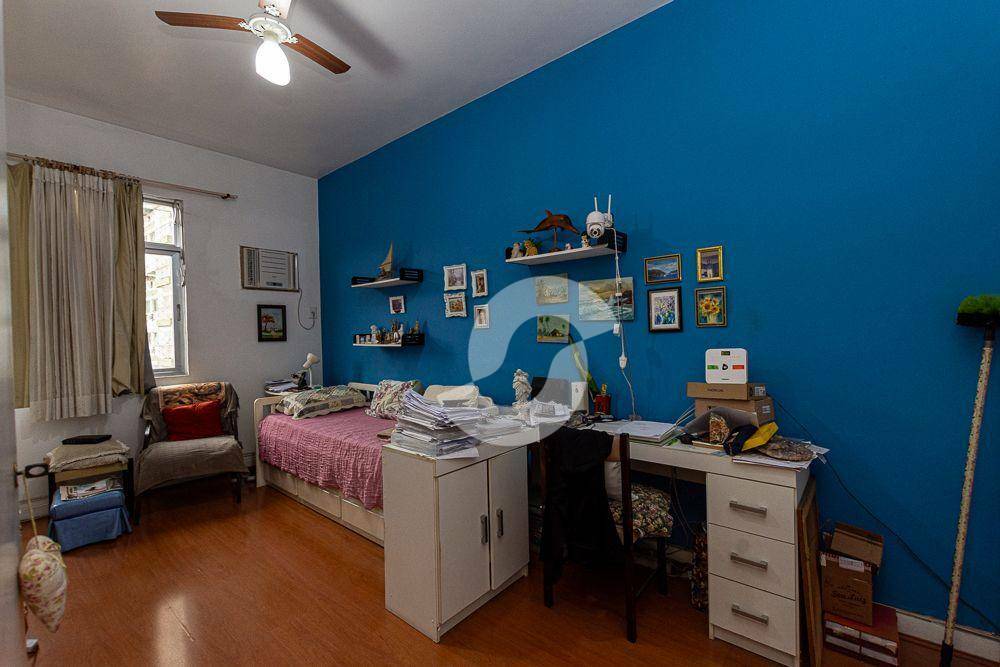  - Apartamento amplo, a veda