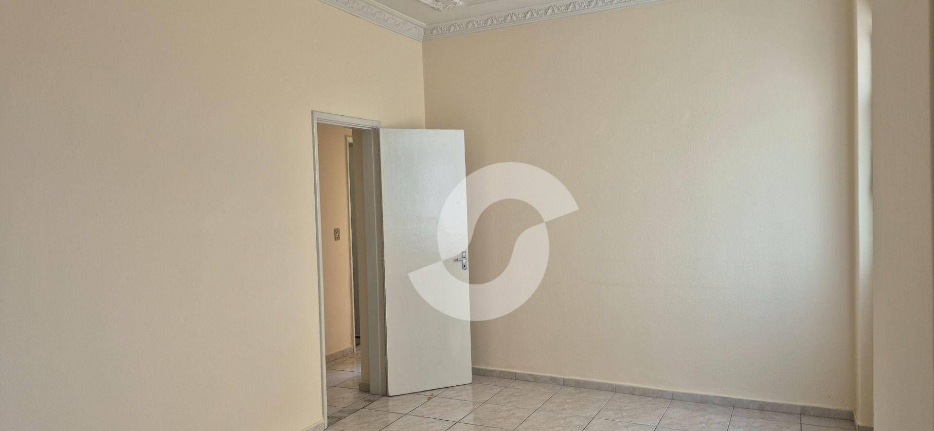  - Apartamento com 2 dormitórios à venda, 65 m² por R$ 290.000,00 - Centro - Niterói/RJ