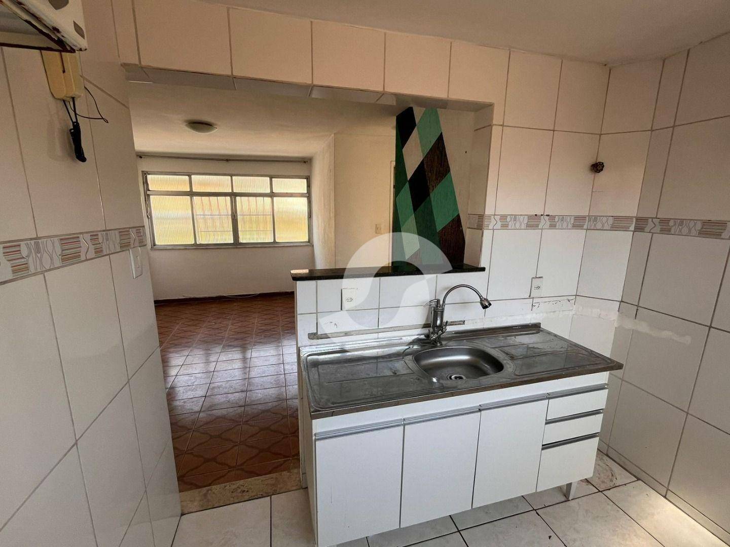  - Apartamento com 2 dormitórios à venda, 55 m² por R$ 185.000,00 - Fátima - Niterói/RJ