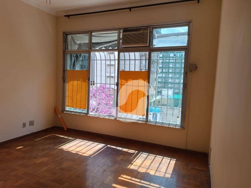  - Apartamento com 2 dormitórios à venda, 72 m² por R$ 600.000,00 - Icaraí - Niterói/RJ