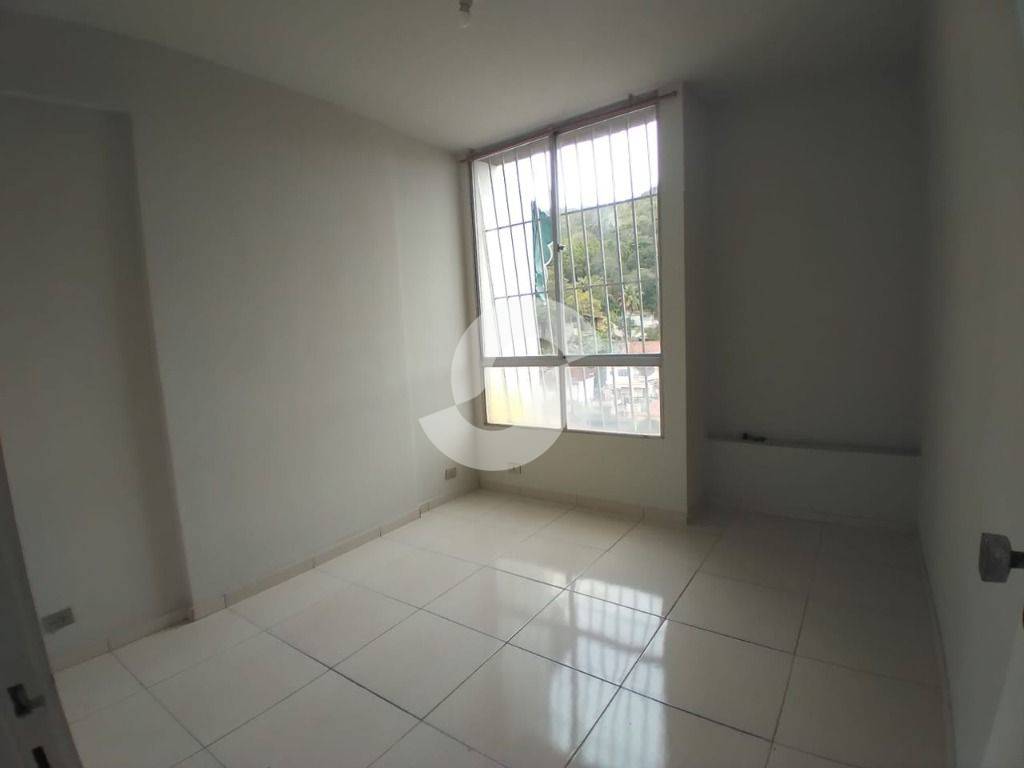 Apartamento à venda com 2 quartos, 73m² - Santa Rosa,Niterói