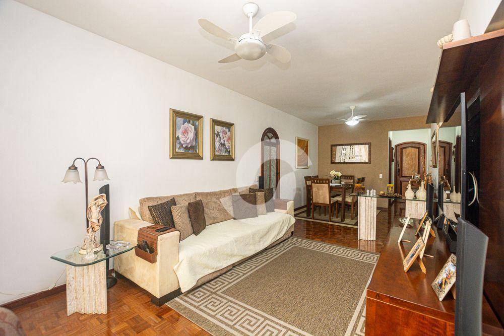  - Apartamento com 3 dormitórios à venda, 204 m² por R$ 940.000,00 - Icaraí - Niterói/RJ