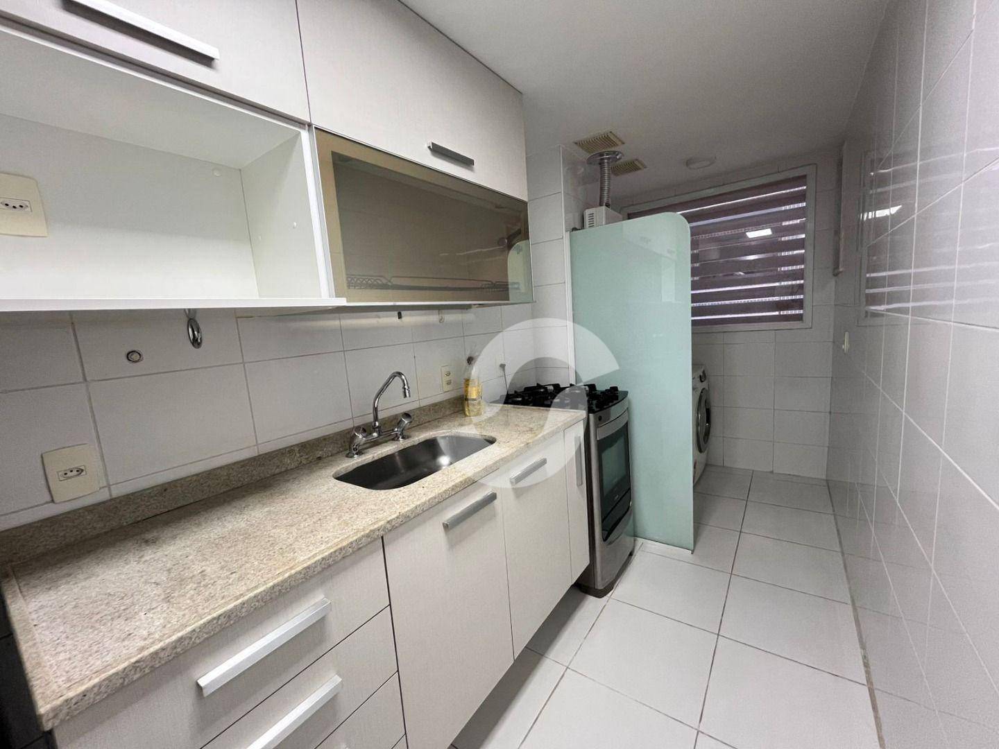  - Apartamento com 2 dormitórios à venda, 76 m² por R$ 1.100.000,00 - Icaraí - Niterói/RJ