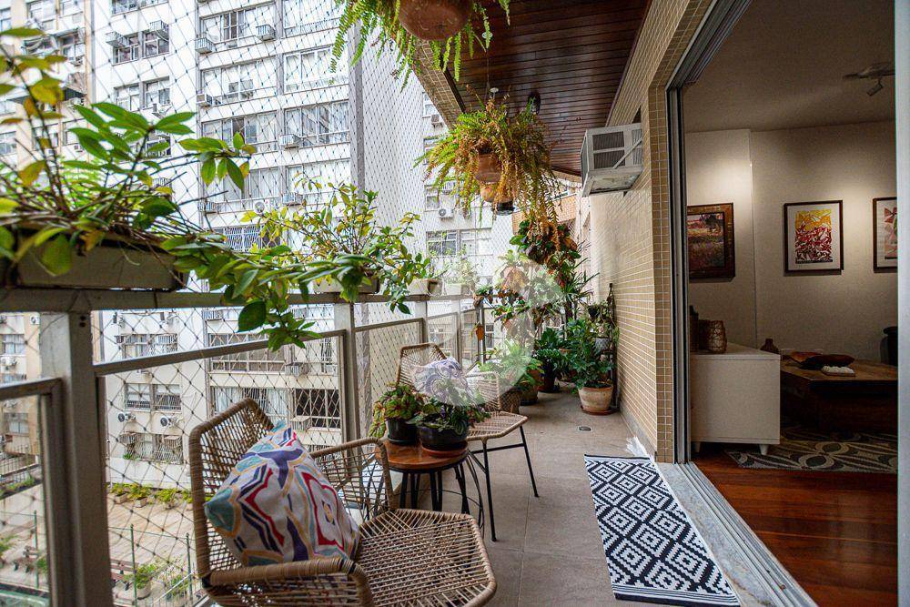  - Oportunidade em Icaraí: 120 m² de conforto, silêncio e elegância a passos da praia.