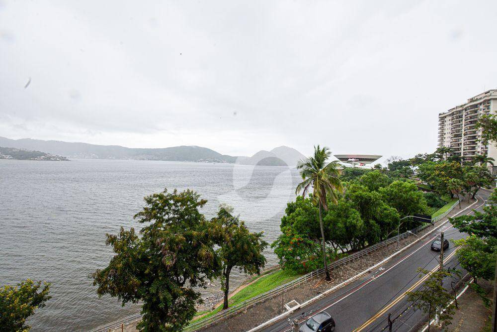 - Apartamento com 2 dormitórios à venda, 80 m² por R$ 1.200.000,00 - Ingá - Niterói/RJ