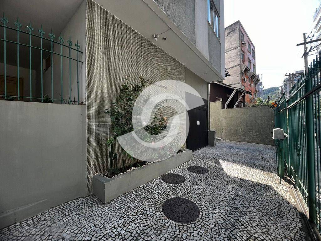 Apartamento à venda com 2 quartos, 72m² - Santa Rosa,Niterói