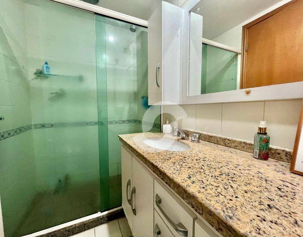  - Jardim icaraí, alto padrão, varanda, suíte e closet + vaga. Preço único!