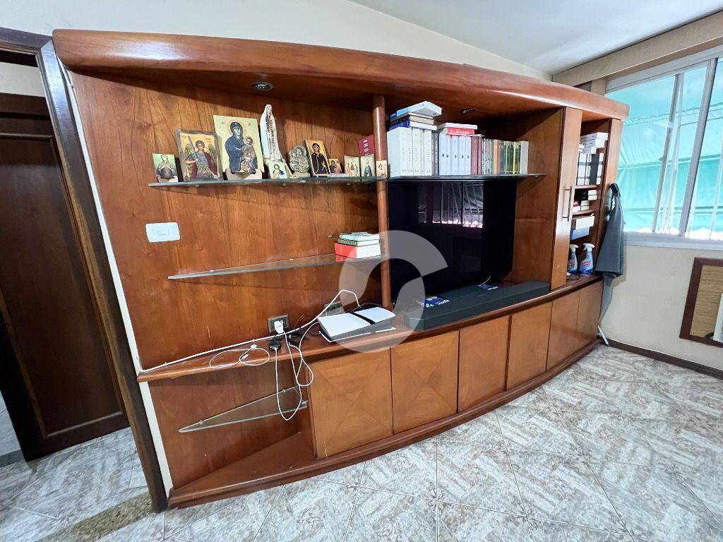  - Apartamento com 1 dormitório à venda, 70 m² por R$ 400.000,00 - Santa Rosa - Niterói/RJ