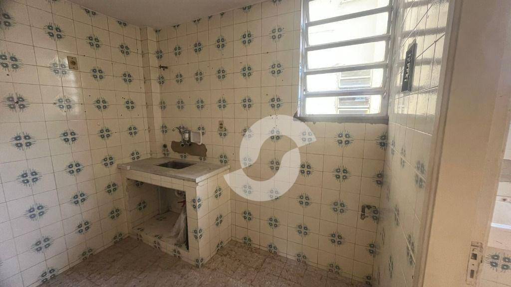  - Apartamento à venda, 45 m² por R$ 185.000,00 - Santa Rosa - Niterói/RJ