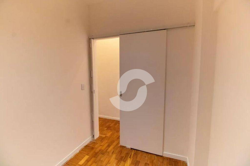  - Apartamento com 2 dormitórios à venda, 72 m² por R$ 396.001,00 - Centro - Niterói/RJ