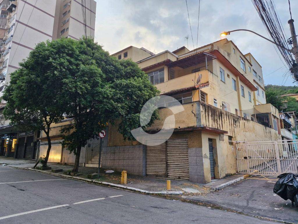 Apartamento à venda com 3 quartos, 135m² - Santa Rosa,Niterói