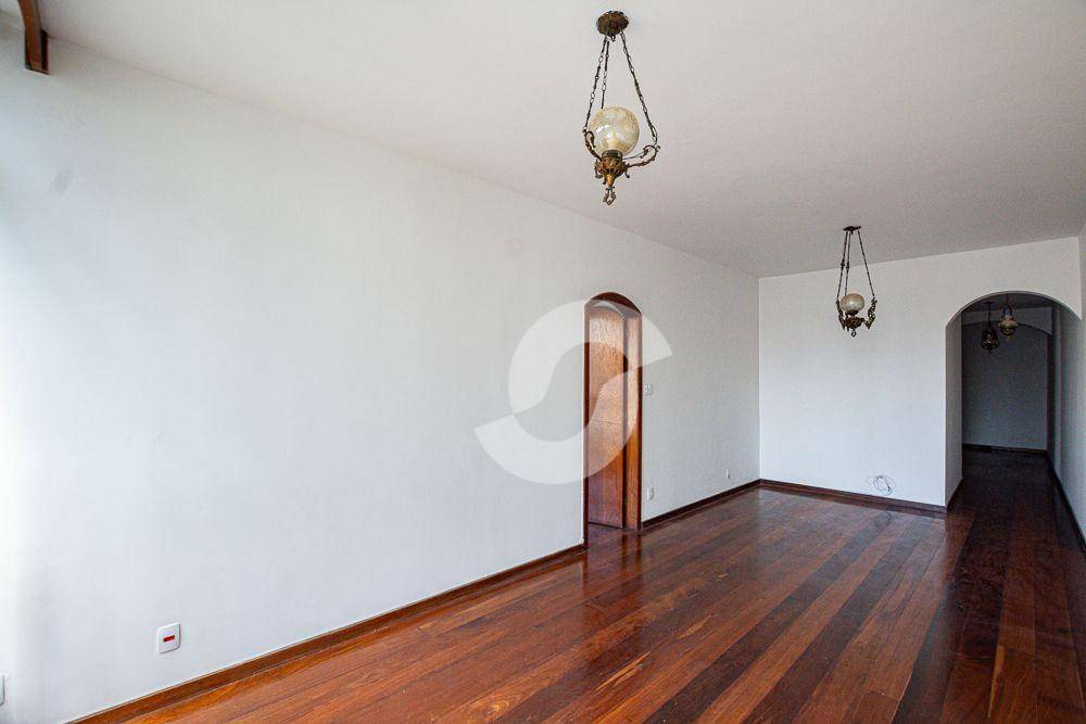  - Apartamento com 2 quartos + escritório com suite e vaga no MIOLO DE ICARAI - Niterói
