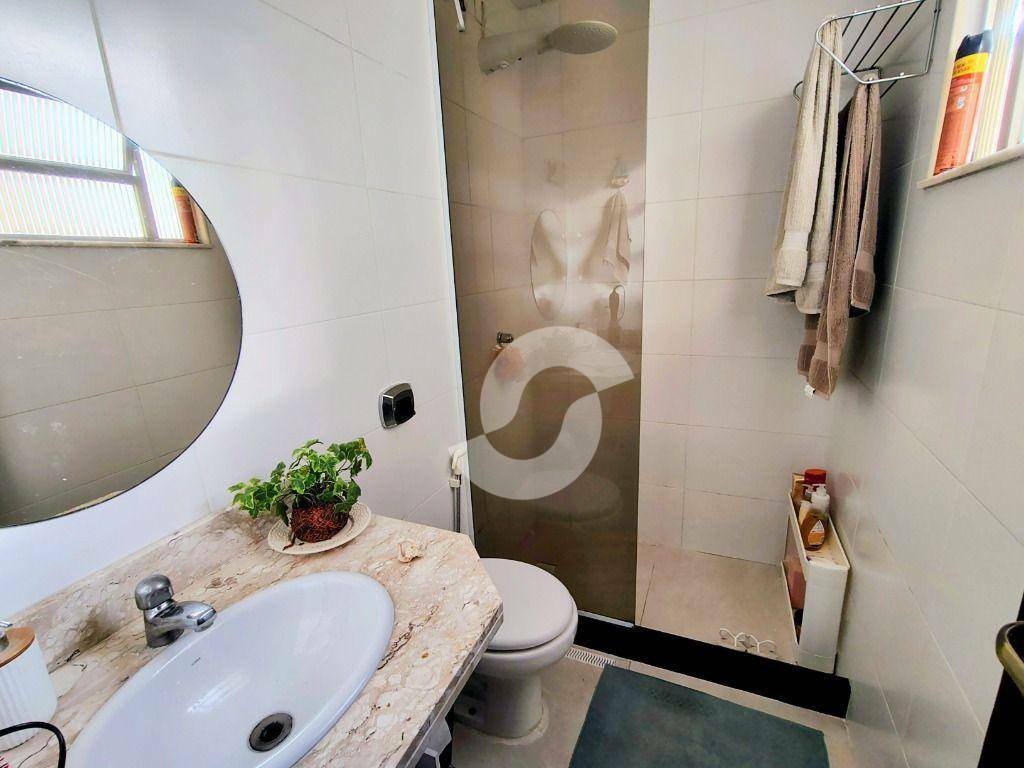  - Apartamento com 2 dormitórios à venda, 74 m² por R$ 530.000,00 - Icaraí - Niterói/RJ