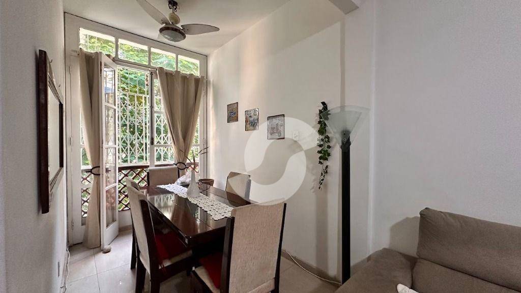  - Apartamento Amplo 99m² no Miolo de Icaraí 2 Quartos + Dependência Completa Próximo ao Campo de São Bento