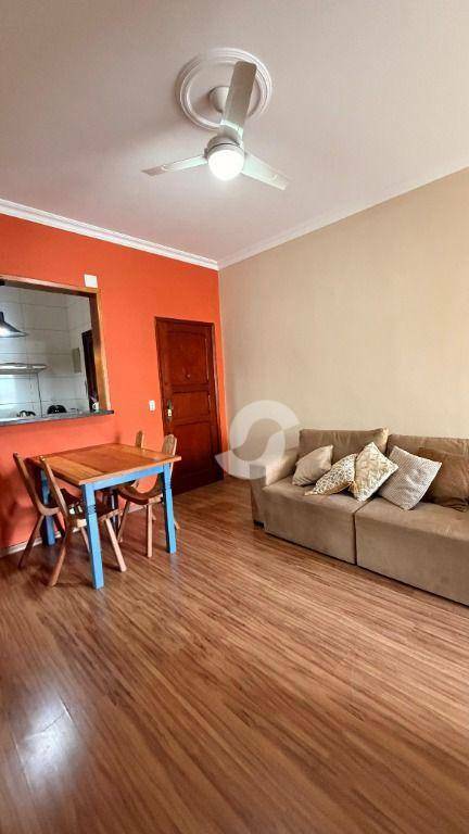  - Apartamento com 2 quartos, reformado condominio baixo,,65 m², estacionamento próximo - Centro - Niterói/RJ