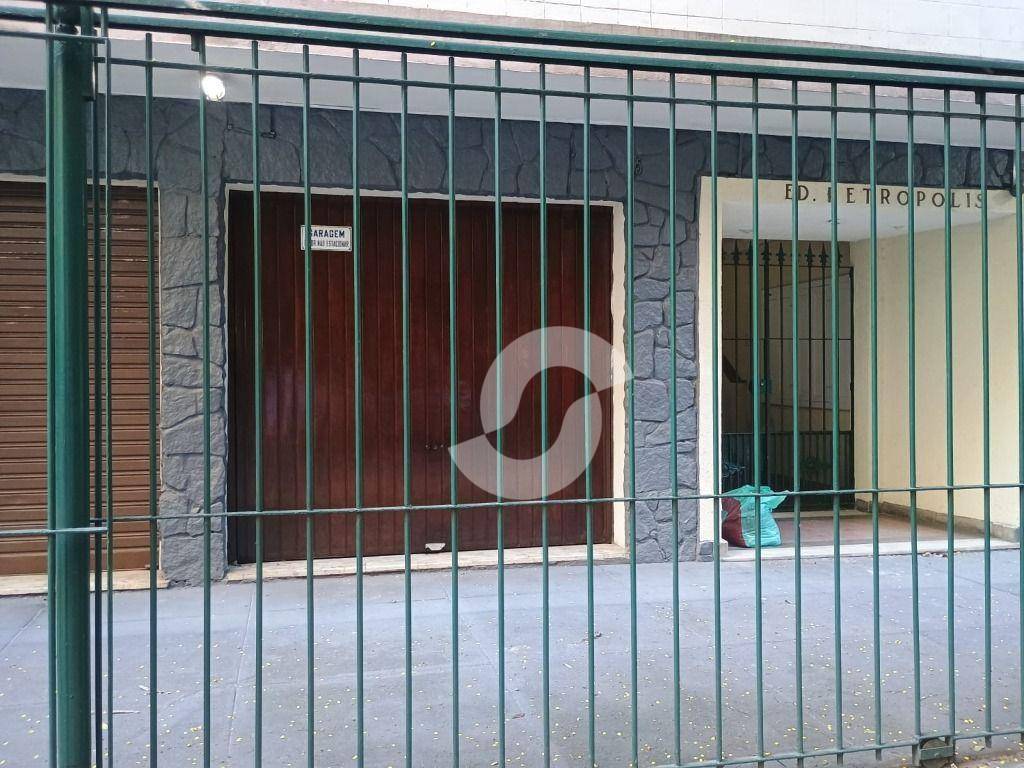  - Apartamento 3 quartos prédio de escada em Icaraí