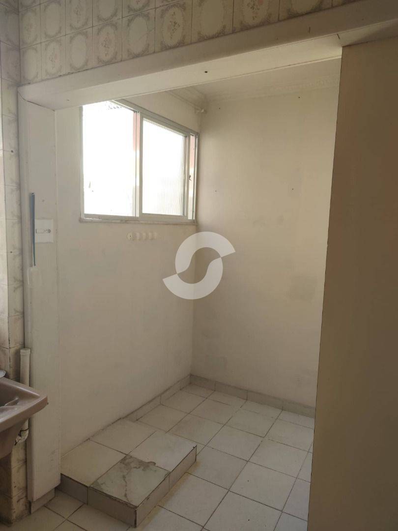  - Apartamento com 2 dormitórios à venda, 77 m² por R$ 260.000,00 - Fonseca - Niterói/RJ