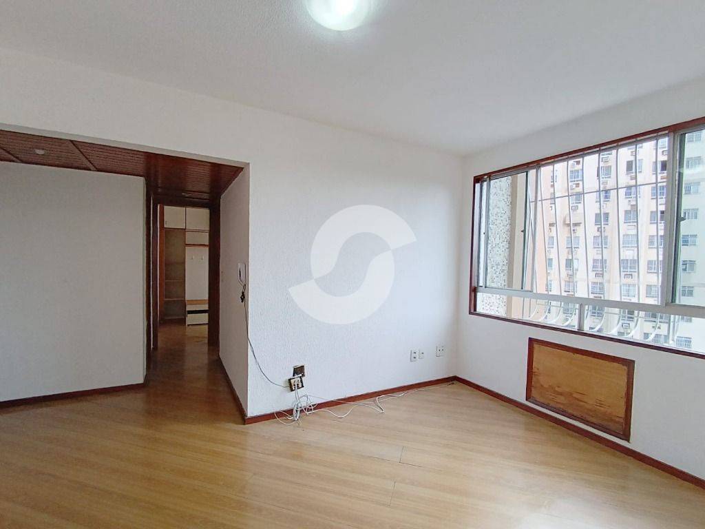  - Apartamento com 2 dormitórios à venda, 63 m² por R$ 300.000,00 - São Lourenço - Niterói/RJ