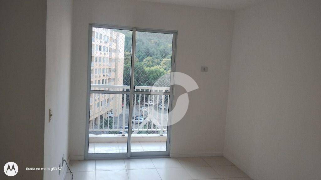  - Apartamento com 3 dormitórios à venda, 65 m² por R$ 360.000,00 - Piratininga - Niterói/RJ