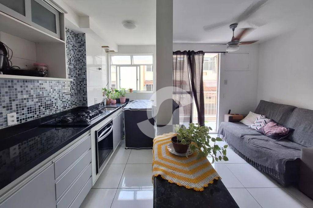  - Apartamento com 2 dormitórios à venda, 60 m² por R$ 350.000,00 - Barreto - Niterói/RJ
