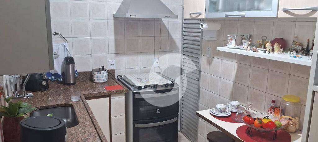  - Apartamento com 2 dormitórios à venda, 78 m² por R$ 300.000,00 - Santa Rosa - Niterói/RJ